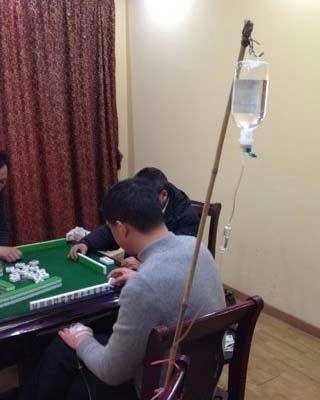 我来教大家“微乐广西麻将怎样免费开挂	”其实确实有挂-第1张图片
