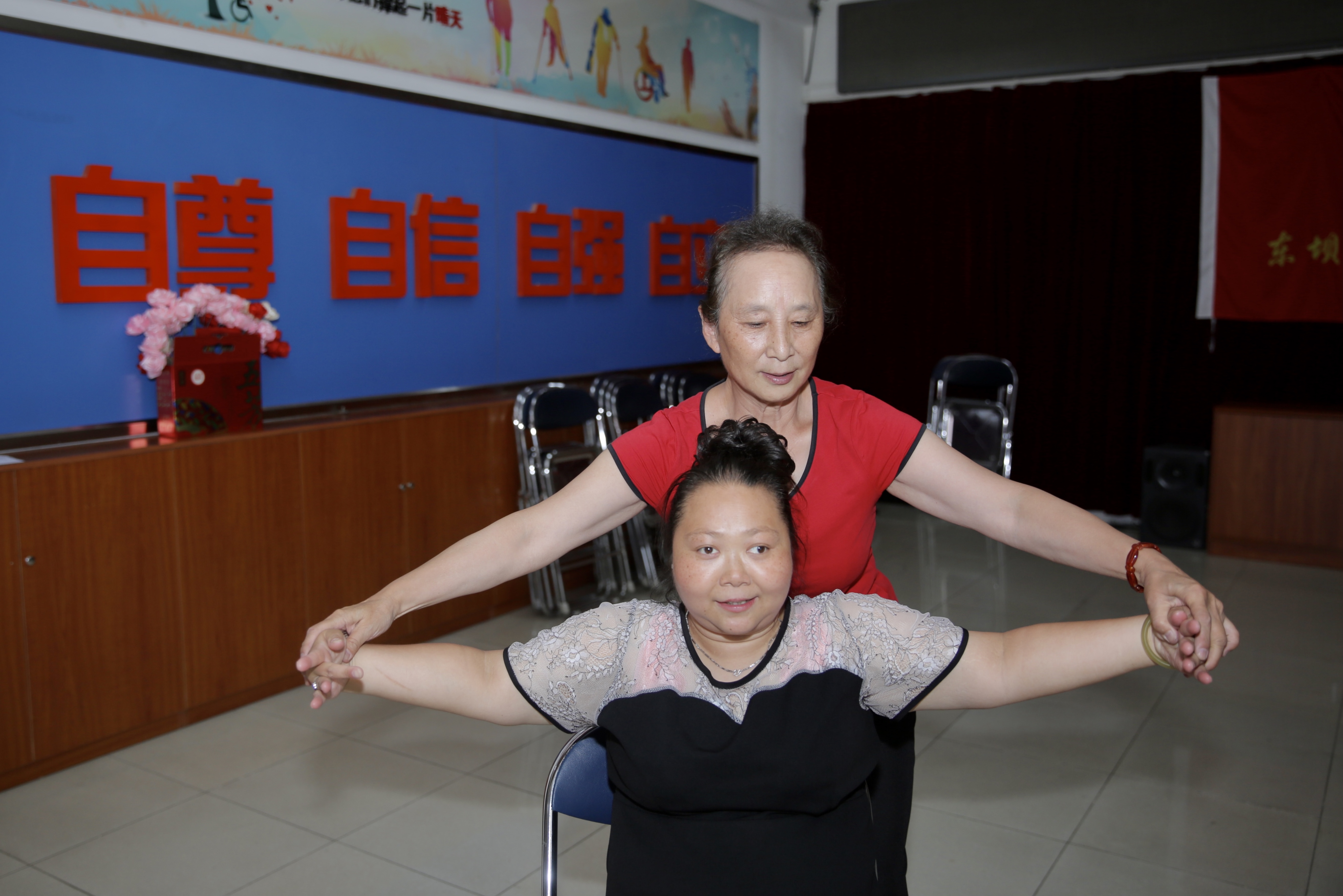 我来教教大家“人生最重要的不是握一手好牌	”实际有挂-第2张图片