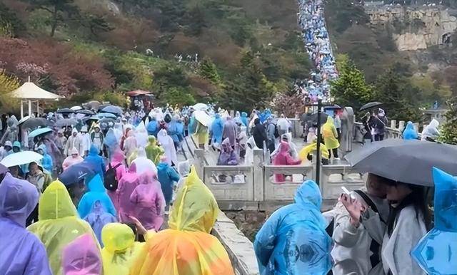 今年五一何以不同?︰(今年五一跟往年有啥不同)-第1张图片